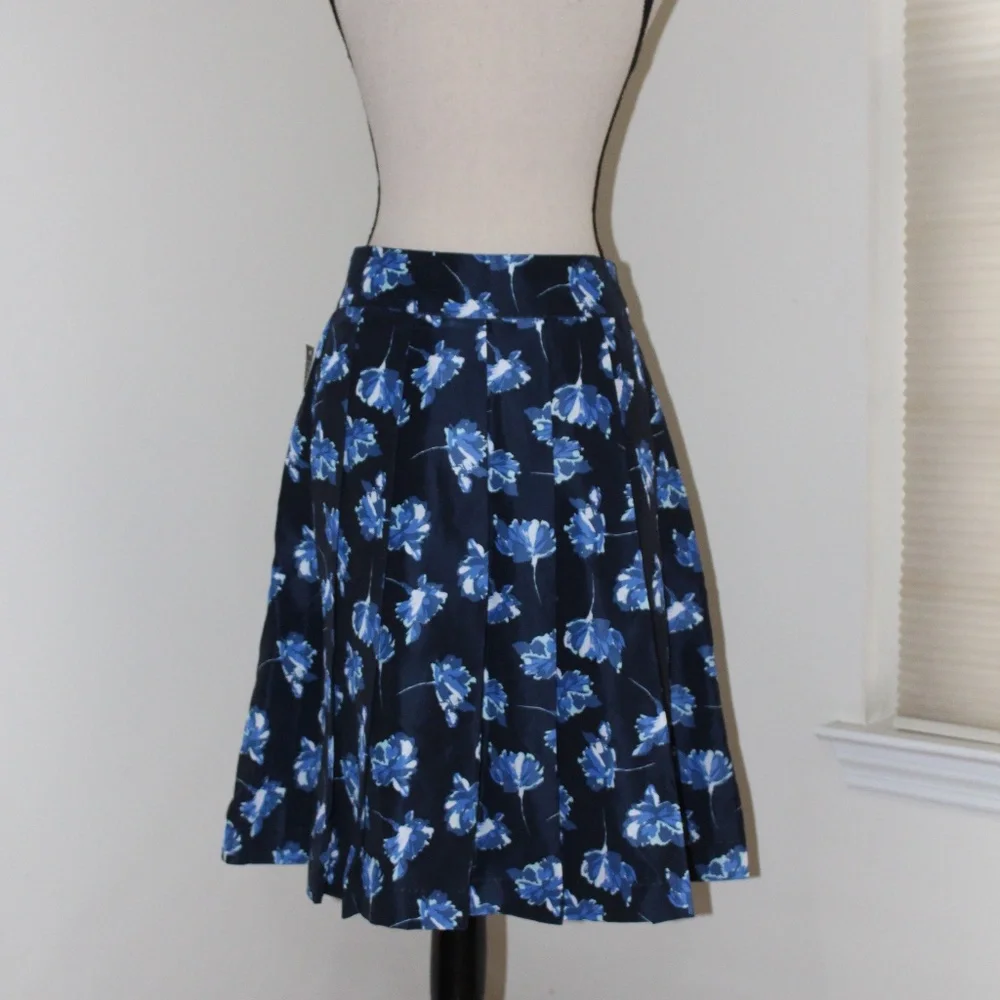 Simply Styled, wide pleated floral full skirt - Picture 3 of 10